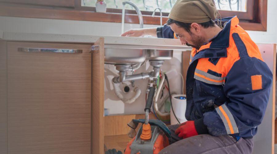 Local annual plumbing maintenance in Hartford, IL
